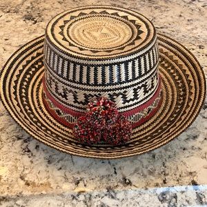 Brand new never worn Yosuzi hat medium size